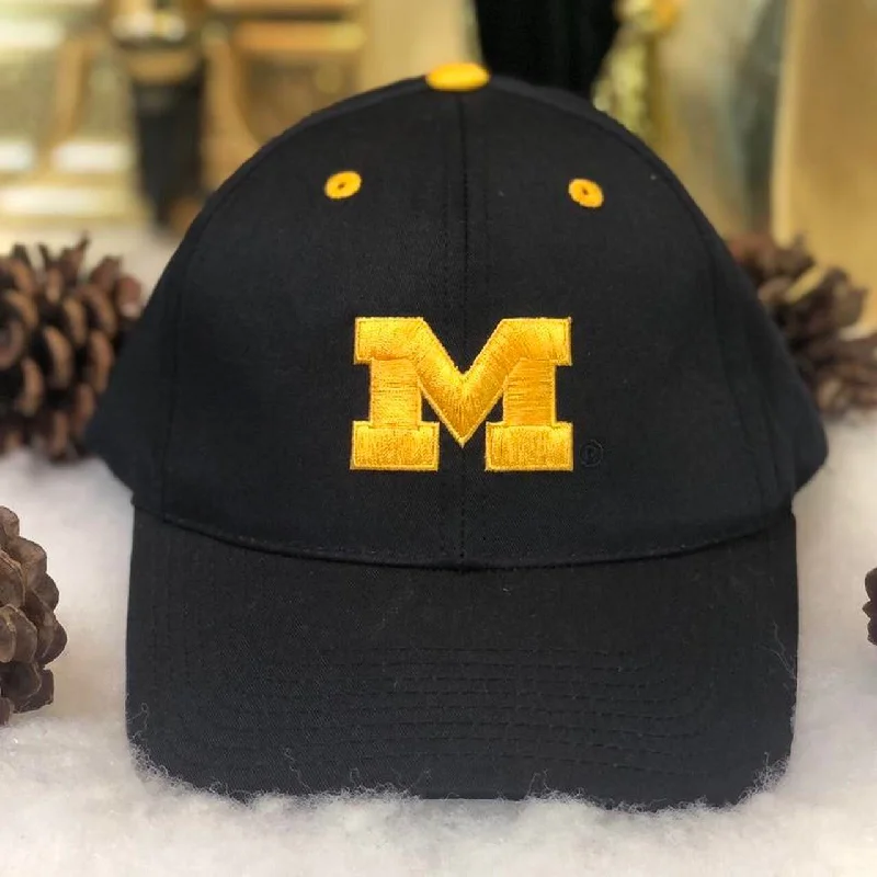 Vintage NCAA Michigan Wolverines Captivating Headwear Twill Snapback Hat